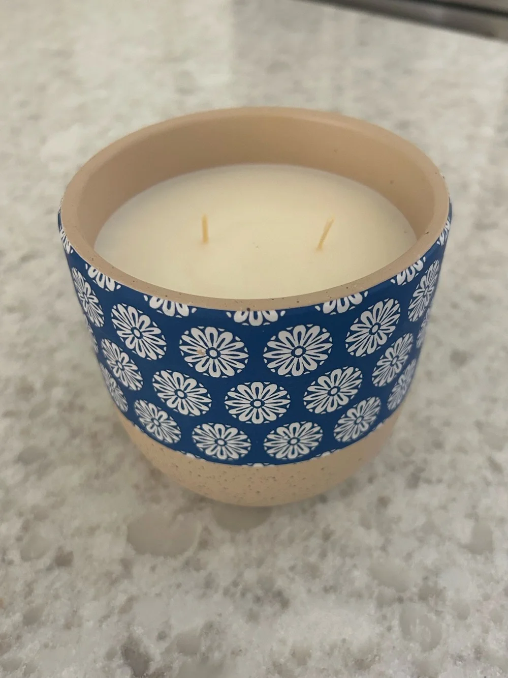 “New”Northern Lights Blue Floral Candle 18oz